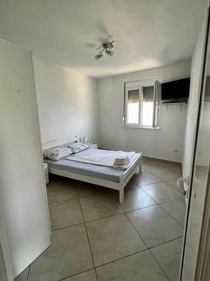 Apartments Apartmani Bojana Utjeha Esterno foto