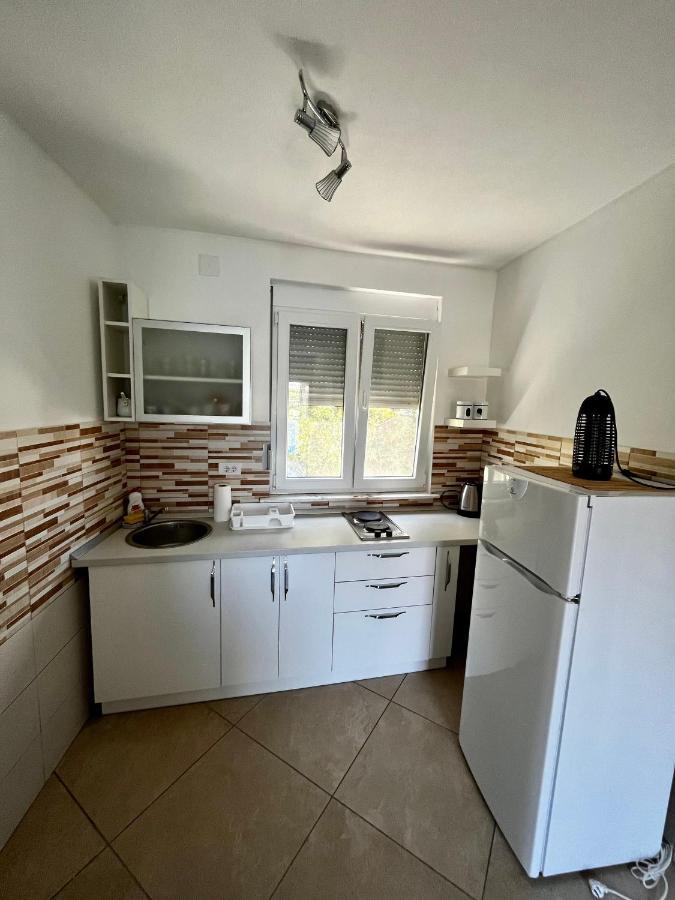 Apartments Apartmani Bojana Utjeha Esterno foto