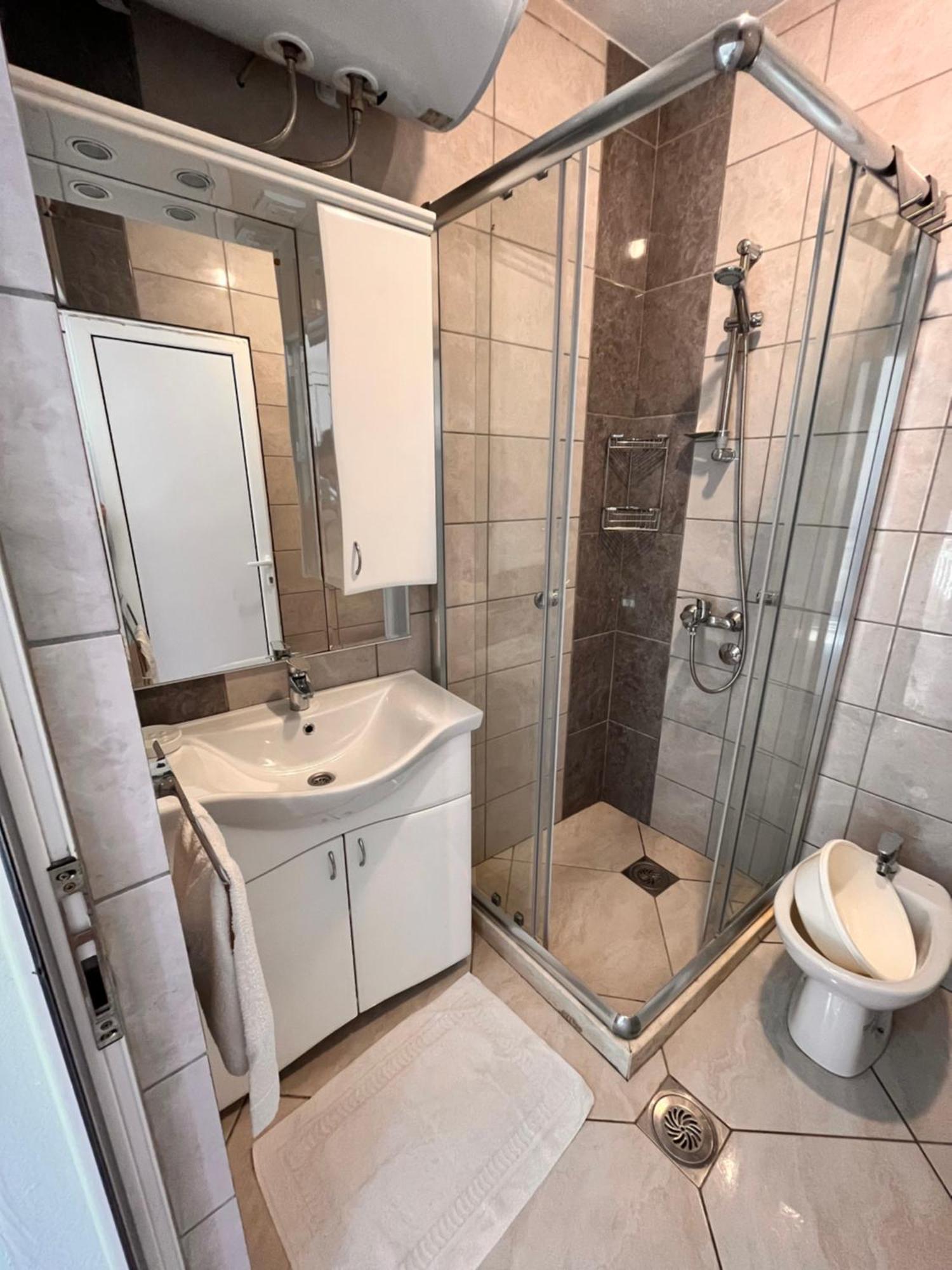 Apartments Apartmani Bojana Utjeha Esterno foto