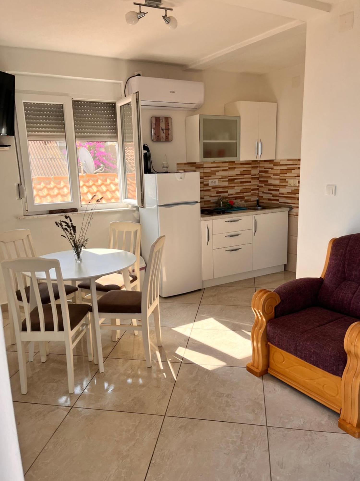 Apartments Apartmani Bojana Utjeha Esterno foto